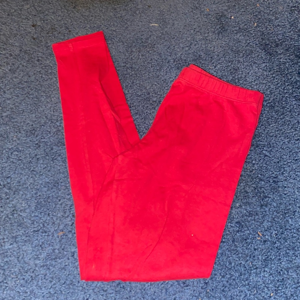 Red Moda/Internatiomal Victoria’s Secret leggings